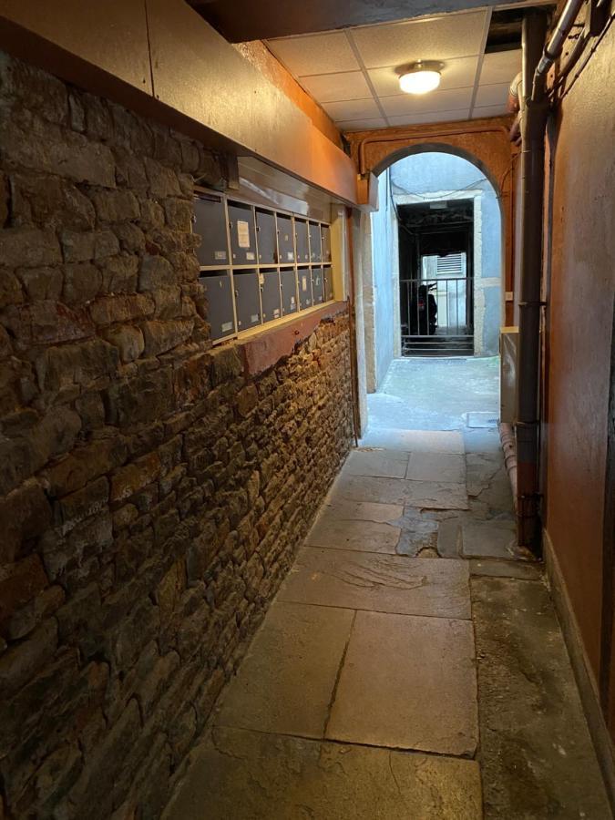 Appartement Cosy Et Moderne En Plein Coeur Du Centre Ville Mâcon Εξωτερικό φωτογραφία